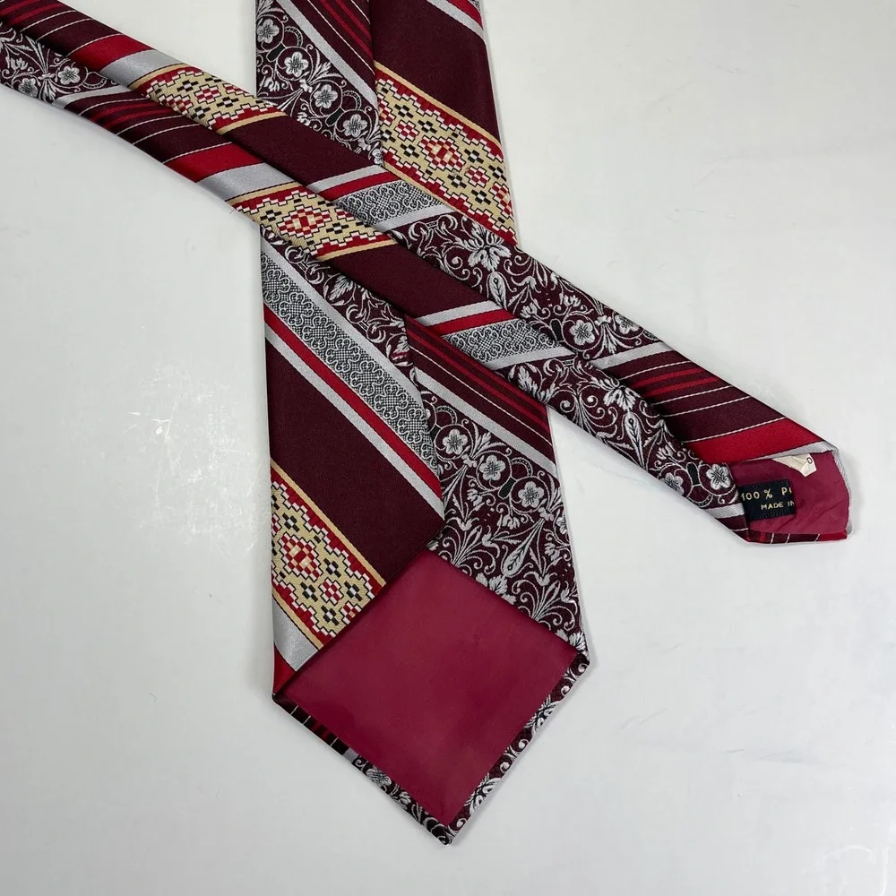 Vintage 1970s Wide Necktie Tie Burgundy Red Silver Floral Geometric Italy Mod